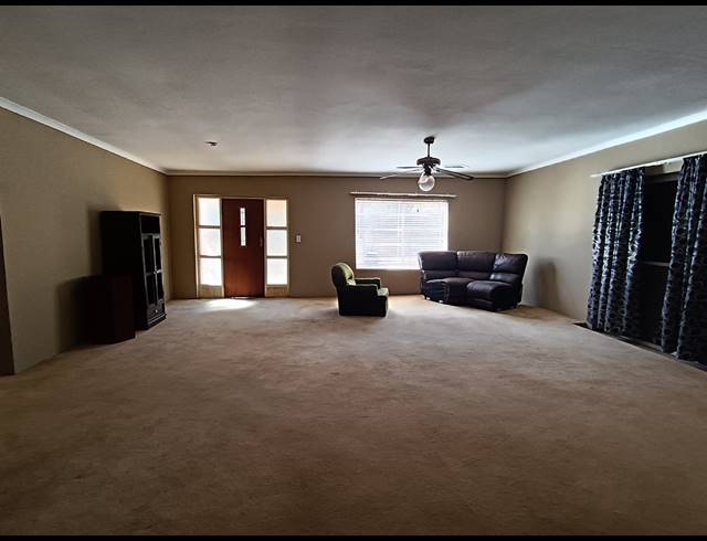 3 BEDROOM HOUSE FOR SALE IN DREAMLANDS